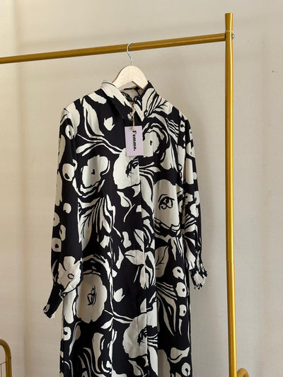 Charcoal Rose Longline Shirt Dress – Elegant floral print in soft grey tones.