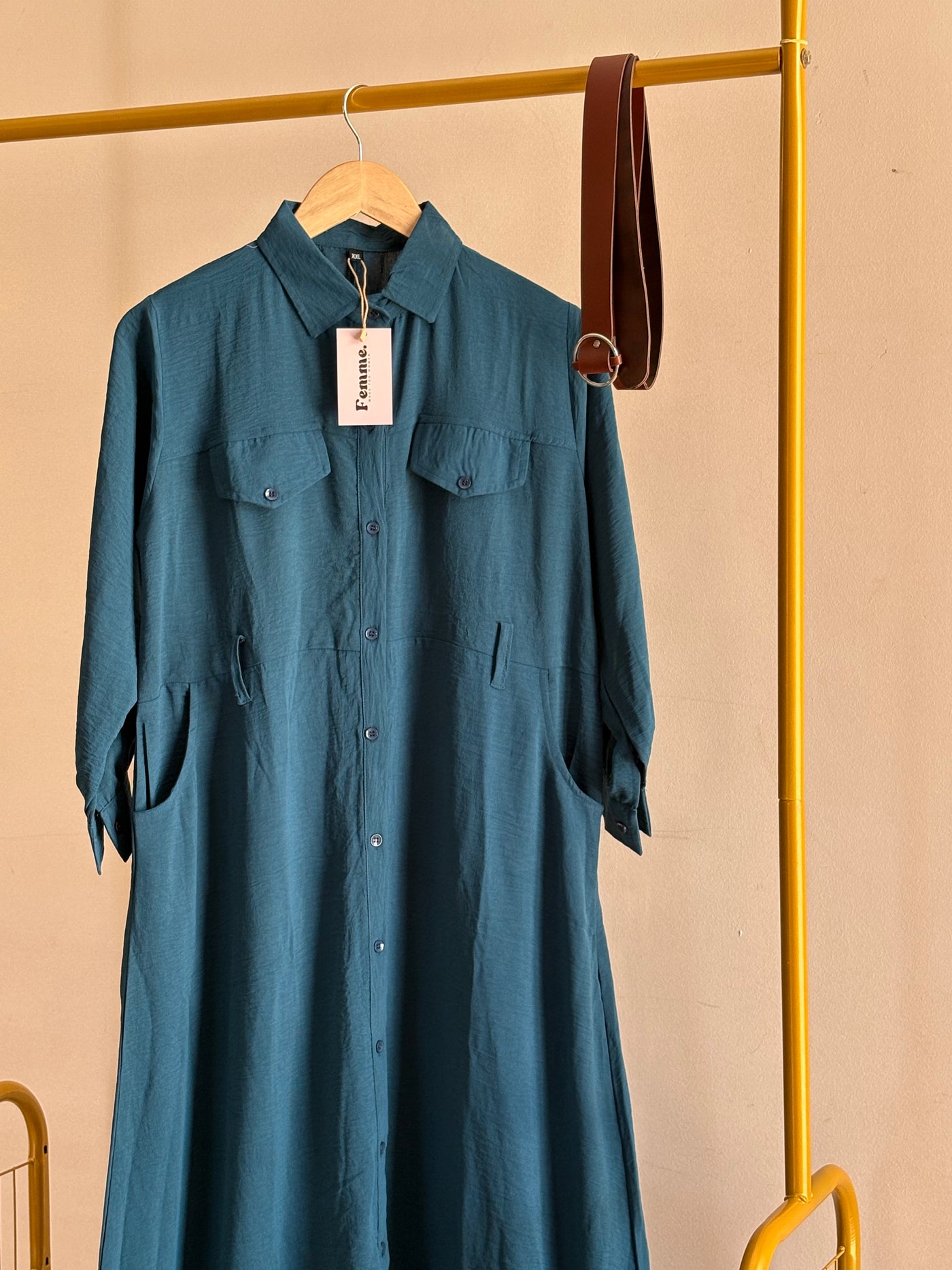 “Seven Shades of Style” – Matches your 7 dress color options.