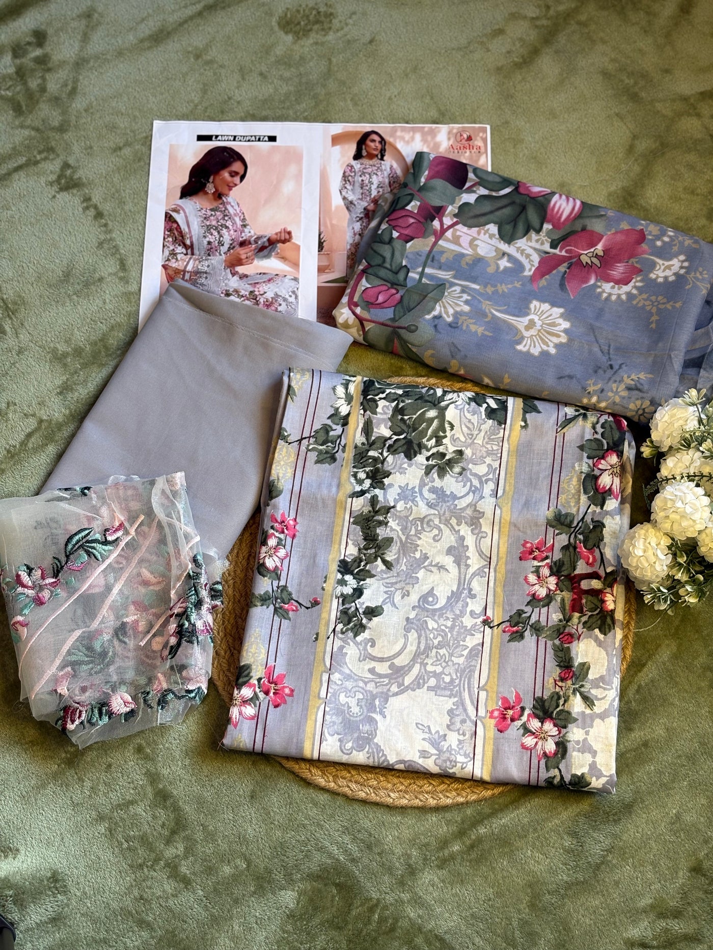 Floral Charm in Pastel Grey