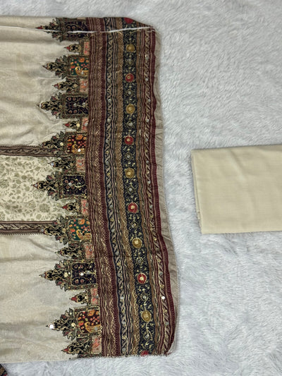 Regal Bloom – Muslin Elegance